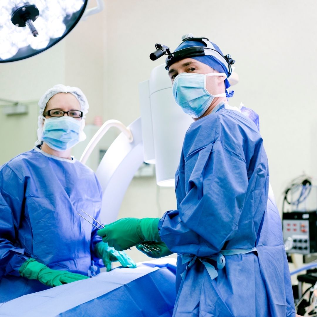 Oley Tıbbi Ürünler Standard Sterile Surgical Gowns